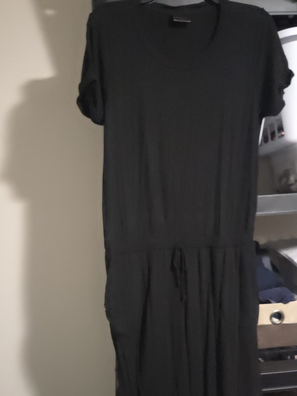 Casual Black Midi Dress with Drawstring Waist